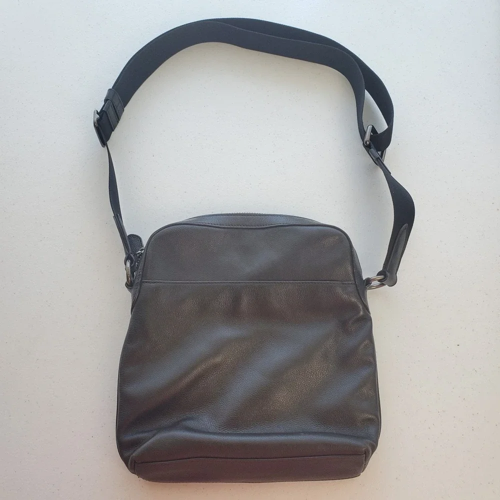 coach‎ medium crossbody wallet for women black leather